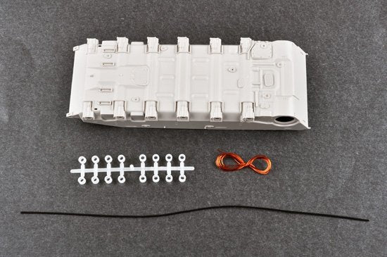 Trumpeter 09555 Russian T-72B1 MBT (w/kontakt-1 reactive armor) 1/35 – immagine 4