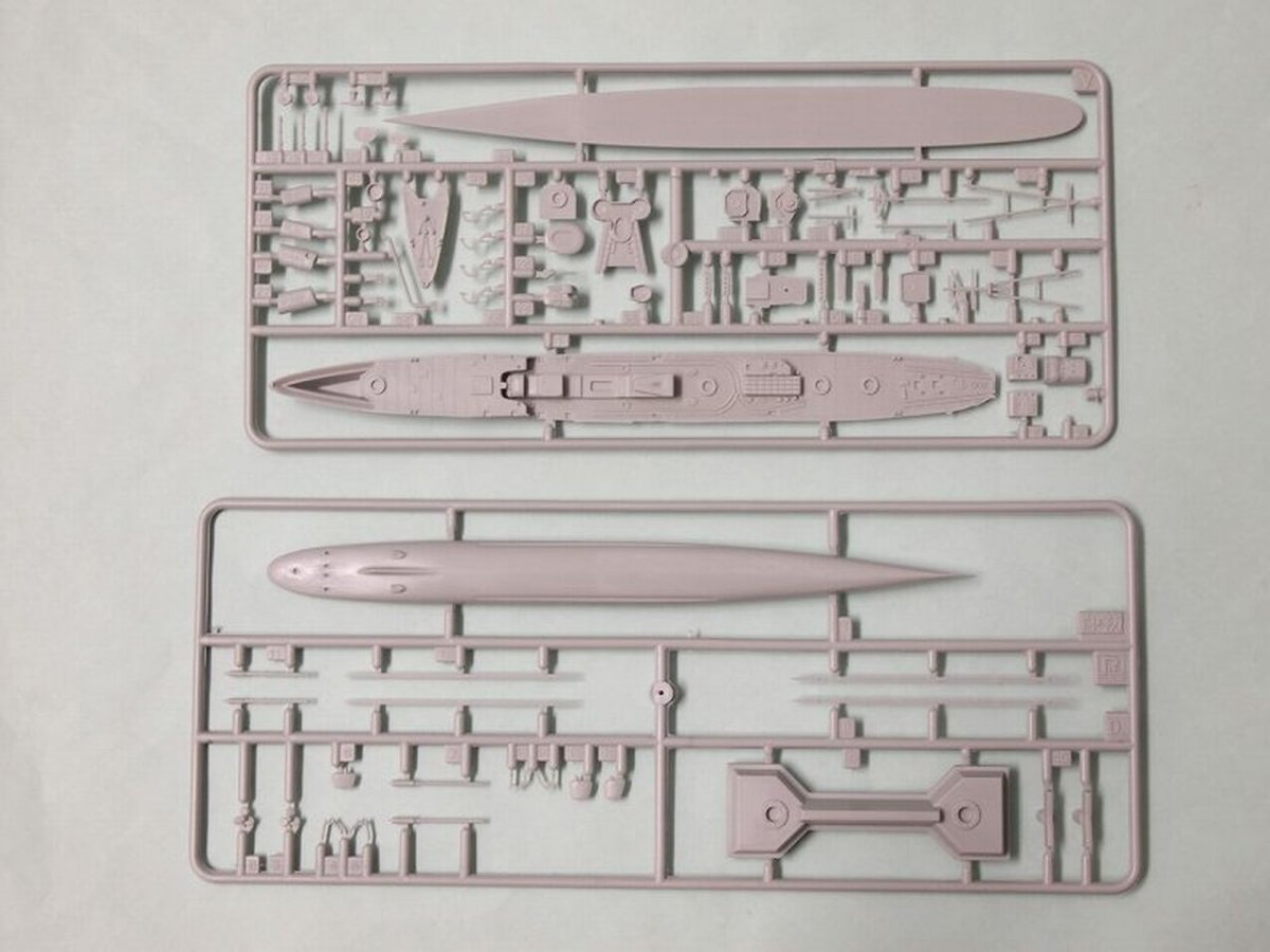 Maquette Pit-Road W138 du destroyer japonais Umikaze avec pièces de coque au 1/700 – image 4