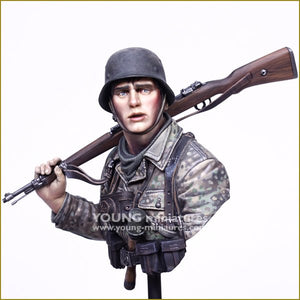 Young Miniatures YM1895 Young German Soldier WWII 1/10 – immagine 6