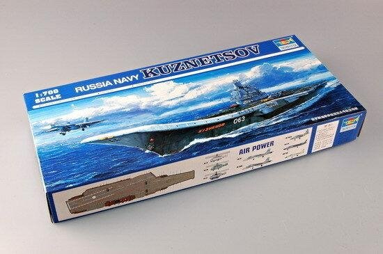 Trumpeter 05713 Trumpeter 05713 USSR Admiral Kuznetsov 1/700 – immagine 2