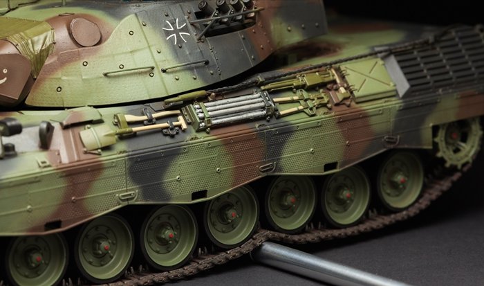 Maquette Meng TS-015 CHAR DE COMBAT PRINCIPAL ALLEMAND LEOPARD 1 A5 (1/35) – image 10