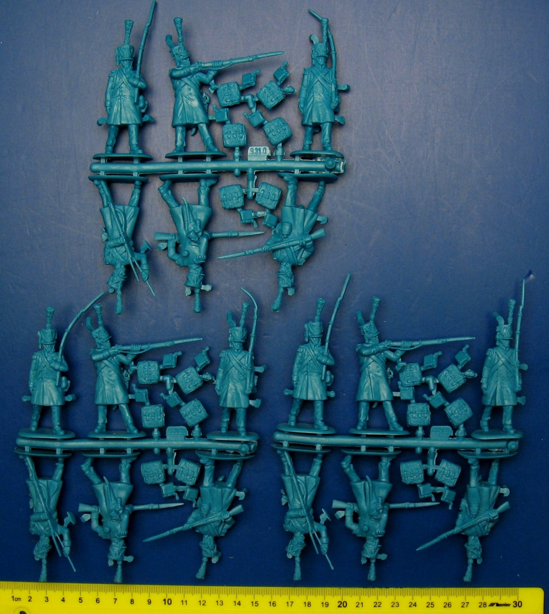Hat 9310 French Elites in Greatcoats 1/32