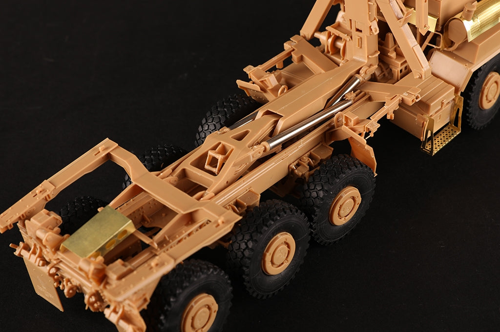 I Love Kit 63550 LVSR MKR18 Cargo Truck with 20ft Container 1/35 – immagine 12