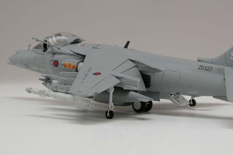 Airfix 55300A BAe Harrier GR9A Starter Set 1/72 – zdjęcie 3