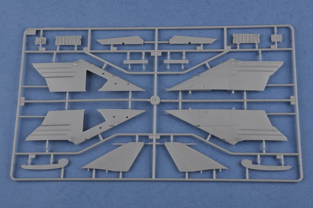 Hobby Boss 81759 Su-17UM3 Fitter-G 1/48 – immagine 9