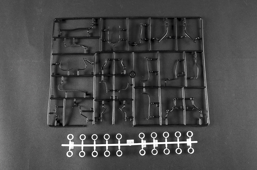 Trumpeter 00948 German Tiger II Heavy Tank - Porsche Turret Early Production 1/16 – immagine 57