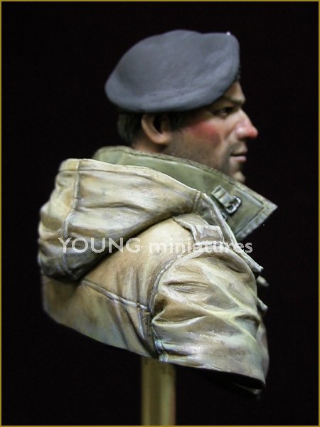 Young Miniatures YM1835 Équipage de char britannique Seconde Guerre mondiale 1/10 – image 6