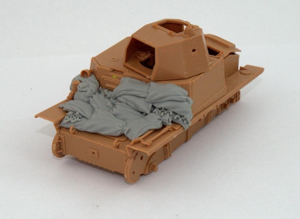 Panzer Art RE35-272 Blindage sable pour char italien L6/40 1/35