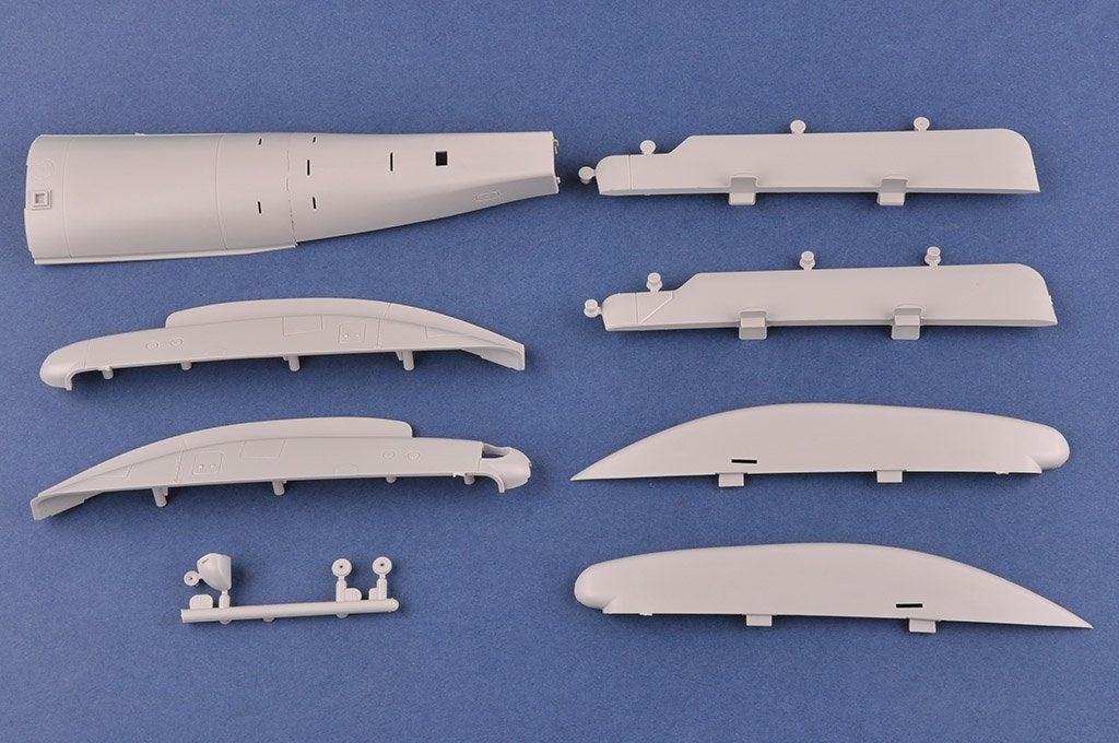 Hobby Boss 81804 AV-8B Harrier II 1/18 – image 5