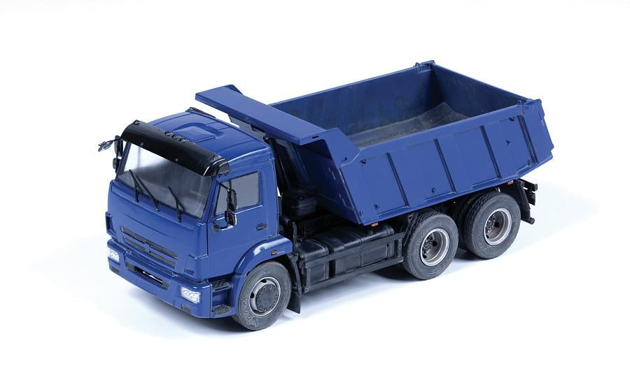 Zvezda 43006 Dump Truck Kamaz-65115 1/43 – image 3