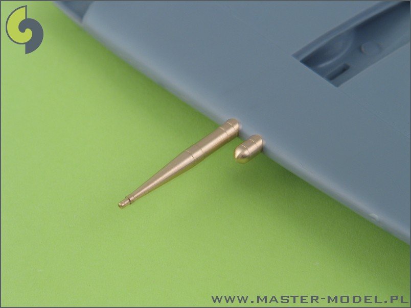 Master AM-48-004 Supermarine Spitfire C wing - Hispano 20mm cannons in fairings 1/48 – immagine 2