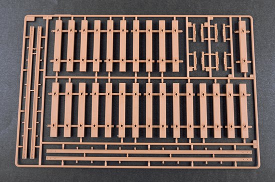 Trumpeter 00225 Wehrmachtslokomotive V188 1/35 – zdjęcie 11