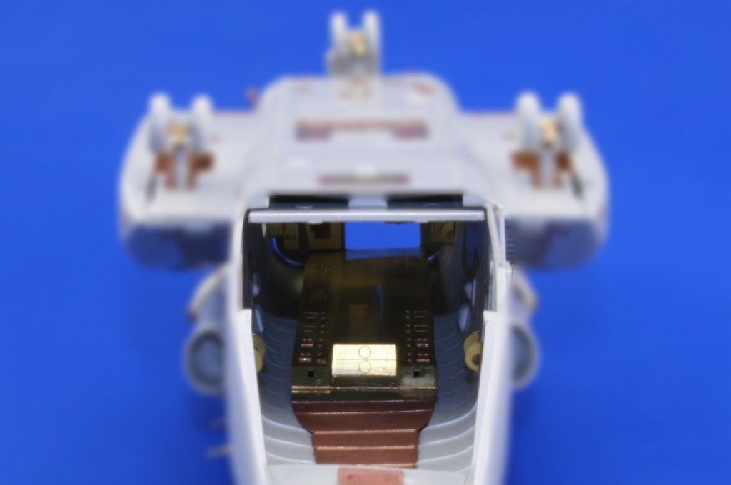 Intérieur du MH-53 Eduard 73276, échelle 1/72, ITALERI – image 16