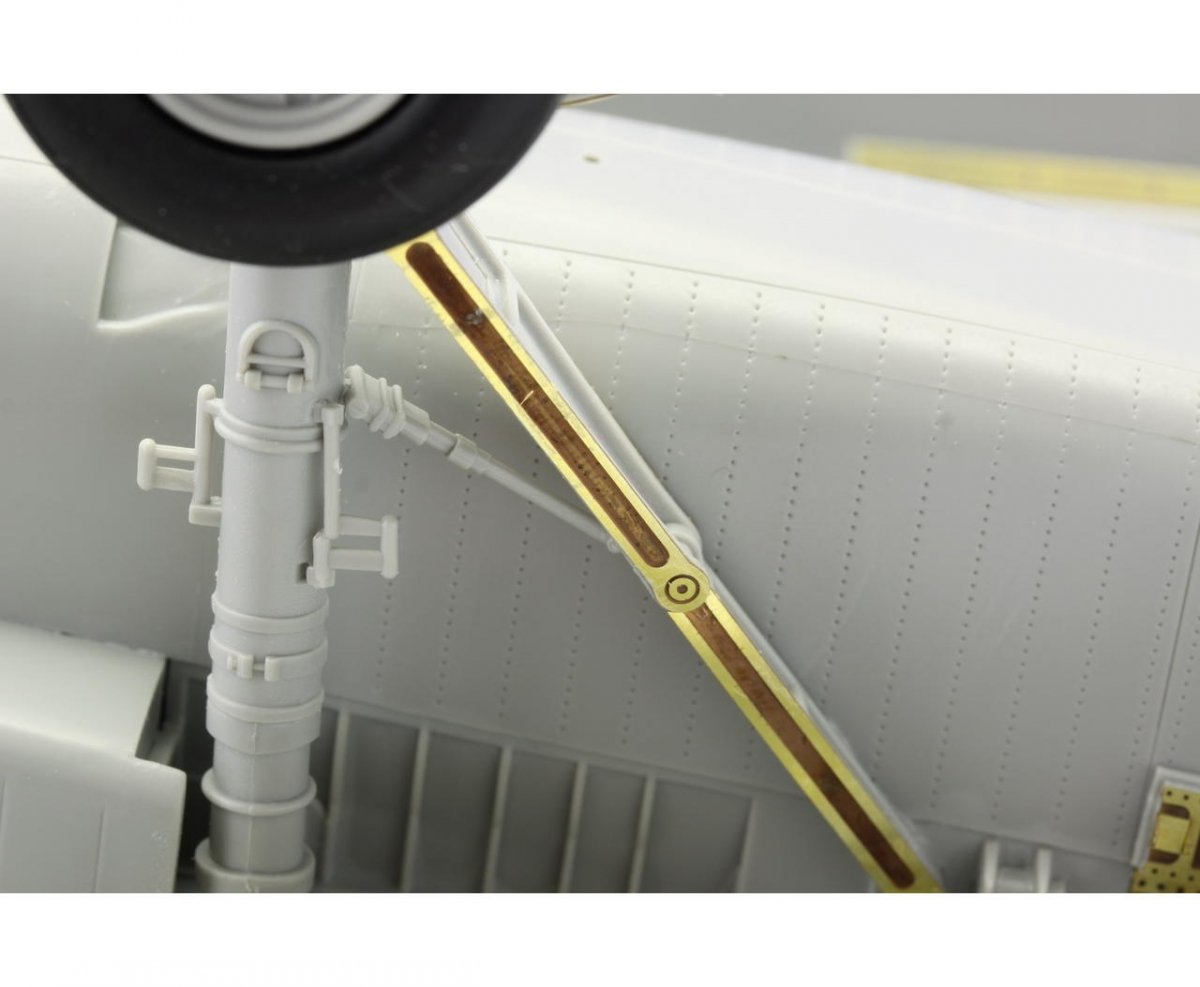 Eduard 32310 F-14D undercarriage 1/32 TRUMPETER – imagen 6