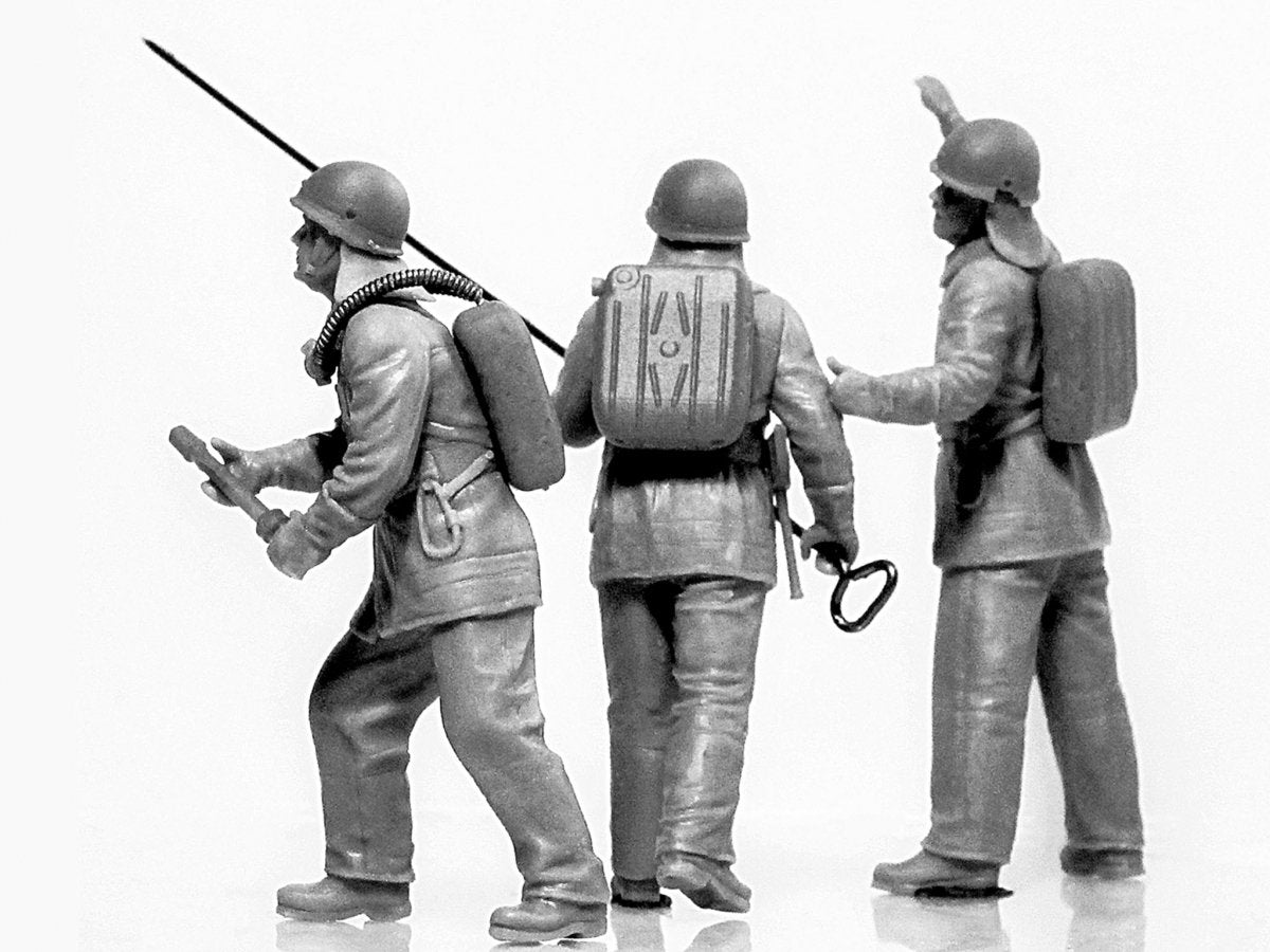 ICM 35623 Soviet Firemen (1980&amp;#39;s) 1/35 – zdjęcie 4