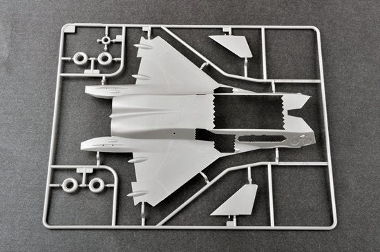 Trumpeter 01665 J-20 Mighty Dragon chinois 1/72 – image 3