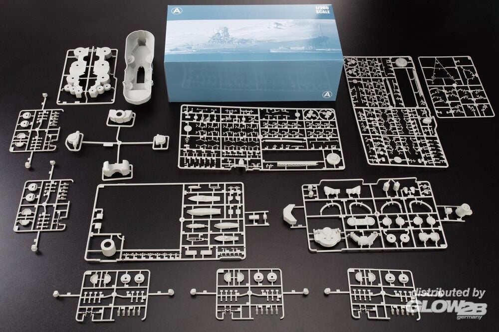 Glow2B 5058052 Cuirassé Yamato Premium 1/200 – image 2