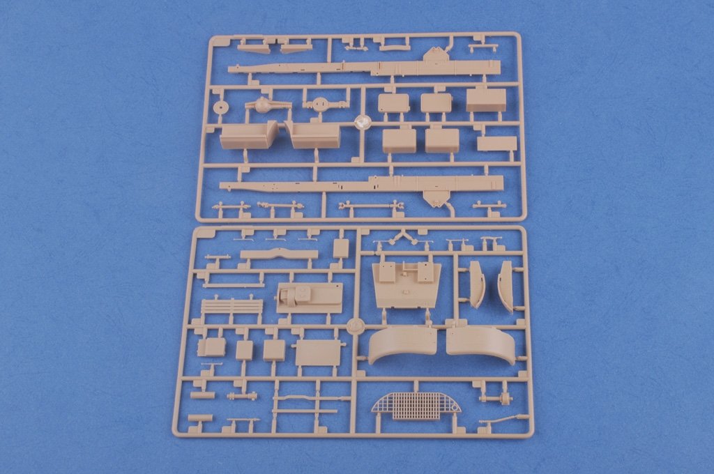 Hobby Boss 83801 US White 666 Cargo Hard Top 1/35 – image 8