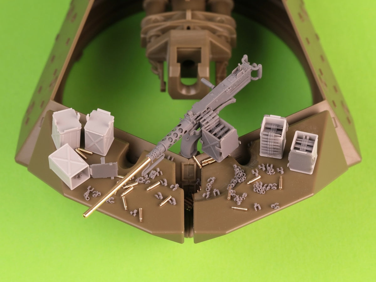 Master GM-35-070 Browning M2HB .50 cal (12,7mm) - z mocowaniem do niszczyciela czołgów M10 (kołyska D70627 z małą skrzynką amunicyjną D68375) 1/35 – immagine 8