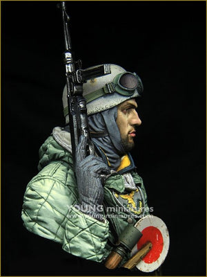 Young Miniatures YM1874 German Fallschirmjäger Eastfront 1943 1/10 – immagine 7
