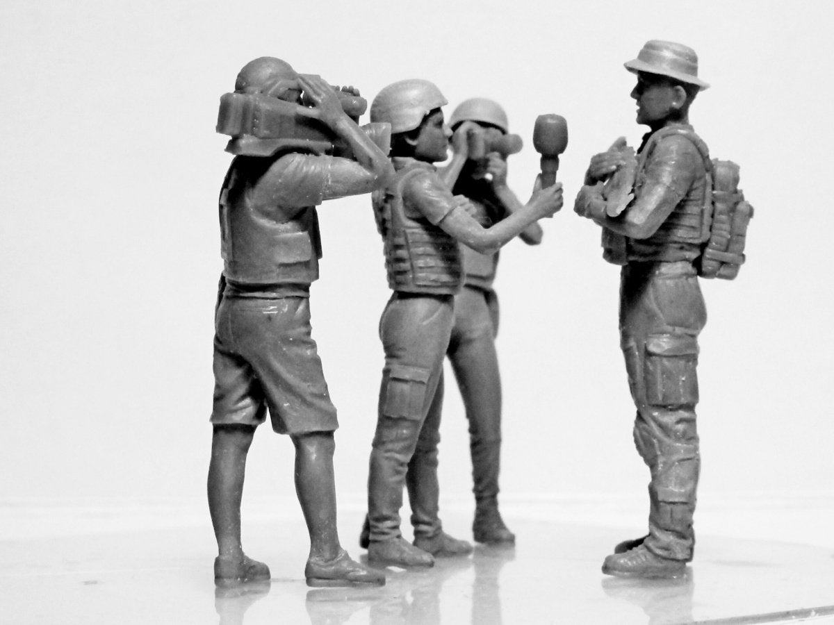 ICM 35751 Journalists in War 1/35 – Bild 8
