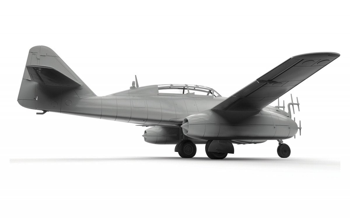 Airfix 04062 Messerschmitt Me 262B-1a 1/72 – image 8