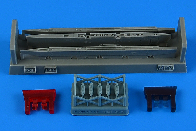 Aires 4923 F-5F/N Tiger II pylons & missile launchers AFV Club 1/48