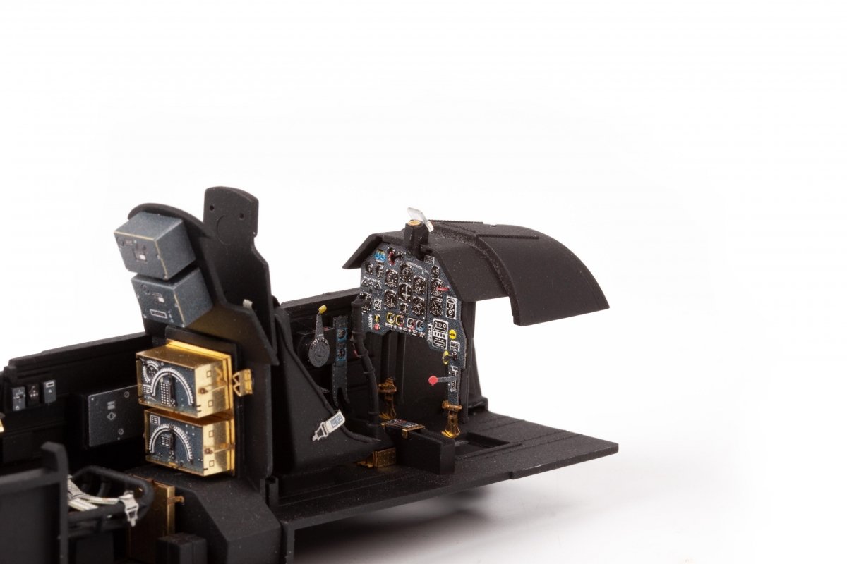 Eduard 33333 Ju 87G-1/2 BORDER MODEL 1/35 – imagen 2