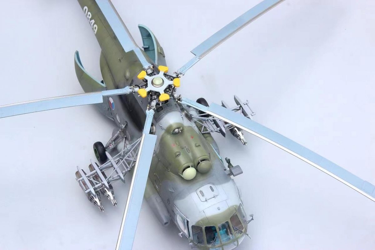 AMK 88010 Mi-17 Hip Early 1/48 – imagen 17