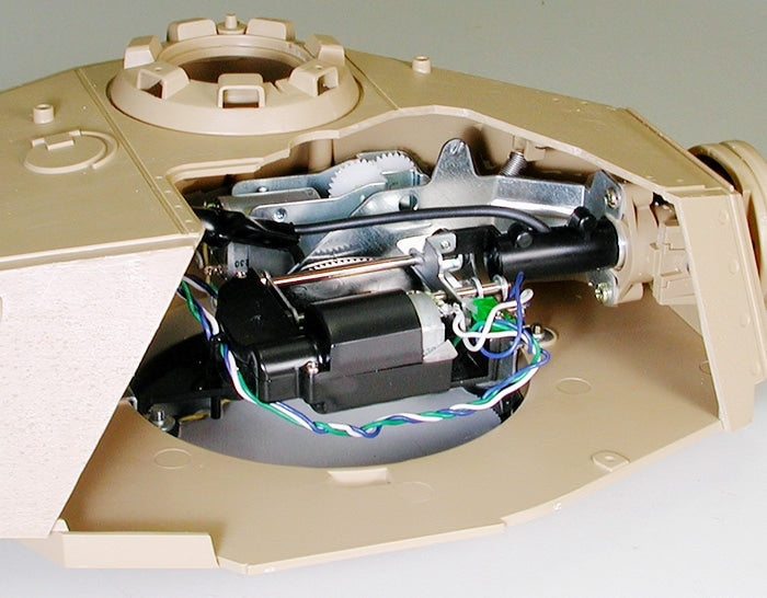 Tamiya 56018 R/C GERMAN HEAVY TANK TYPE VI KING TIGER PRODUCTION TURRET FULL-OPTION COMPLETE KIT 1/16 – image 10
