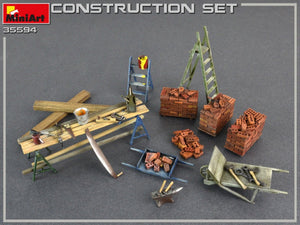 MiniArt 35594 Kit de construction : échelles, table, seaux, briques, chariot, enclume, poutres, cric et outils 1/35 – image 7
