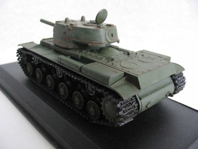 PST 72034 KV-9 Heavy tank 1/72 – image 4