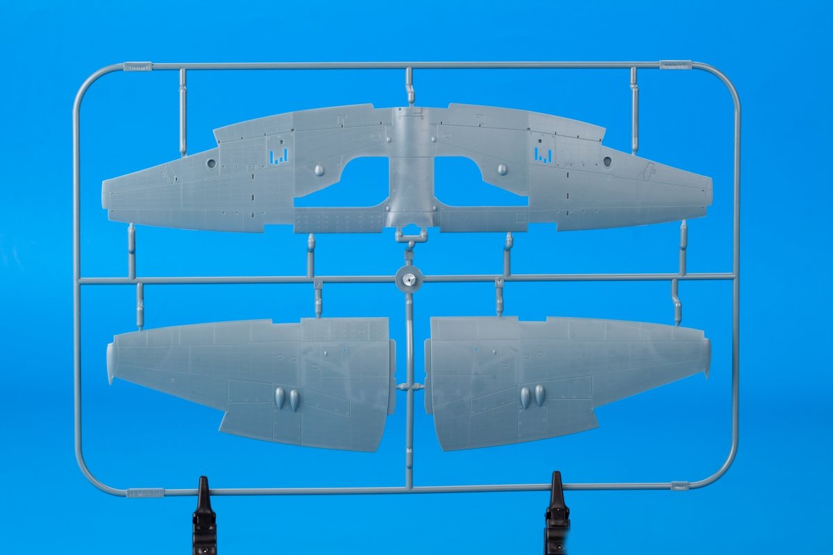 Eduard 82121 Tempest Mk. V series 1 1/48 – zdjęcie 7