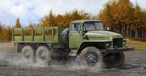 Trumpeter 01027 Russian URAL-375D