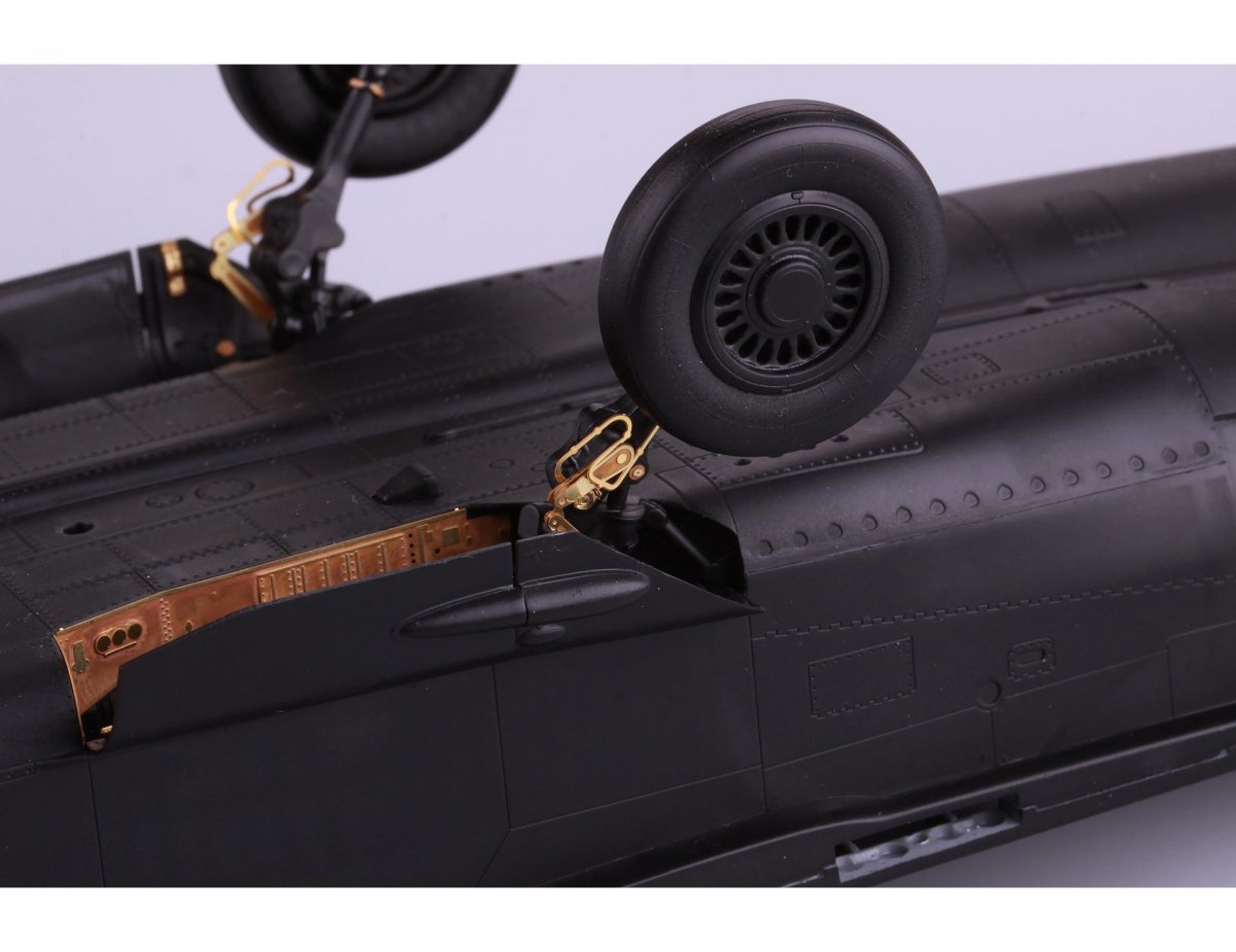 Eduard 48918 MiG-25RBT exterior ICM 1/48 – immagine 6