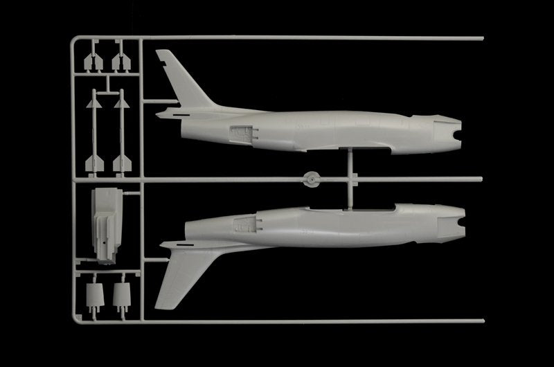 Italeri 2811 North American FJ-2/3 Fury 1/48 – zdjęcie 7