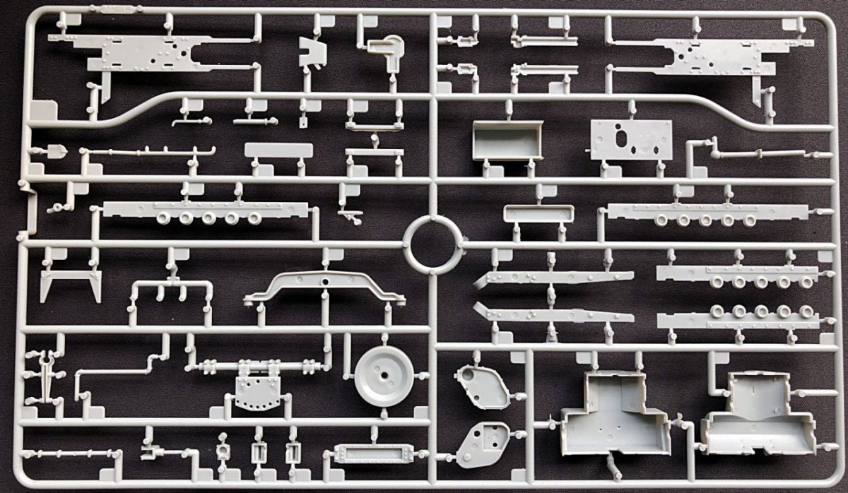 Thunder Model 35400 Russian ChTZ S60 Stalinetz 1/35 – Bild 5