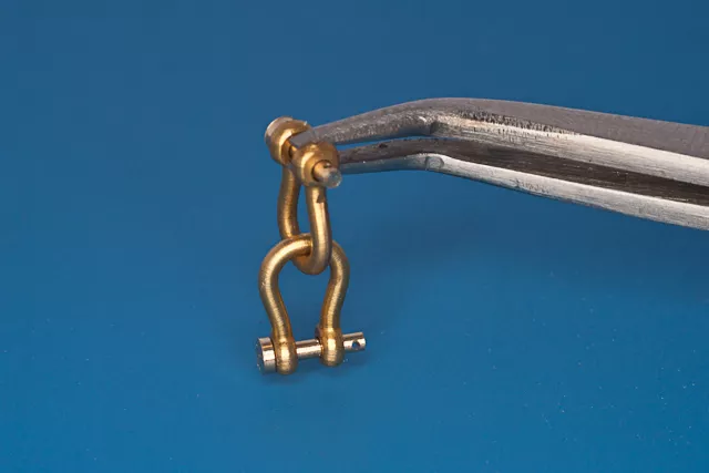 Manilles RB modèle 10396A (4 pièces) utilisées dans différents véhicules militaires (dessin et dimensions à l&amp;#39;échelle 1/35). – image 2