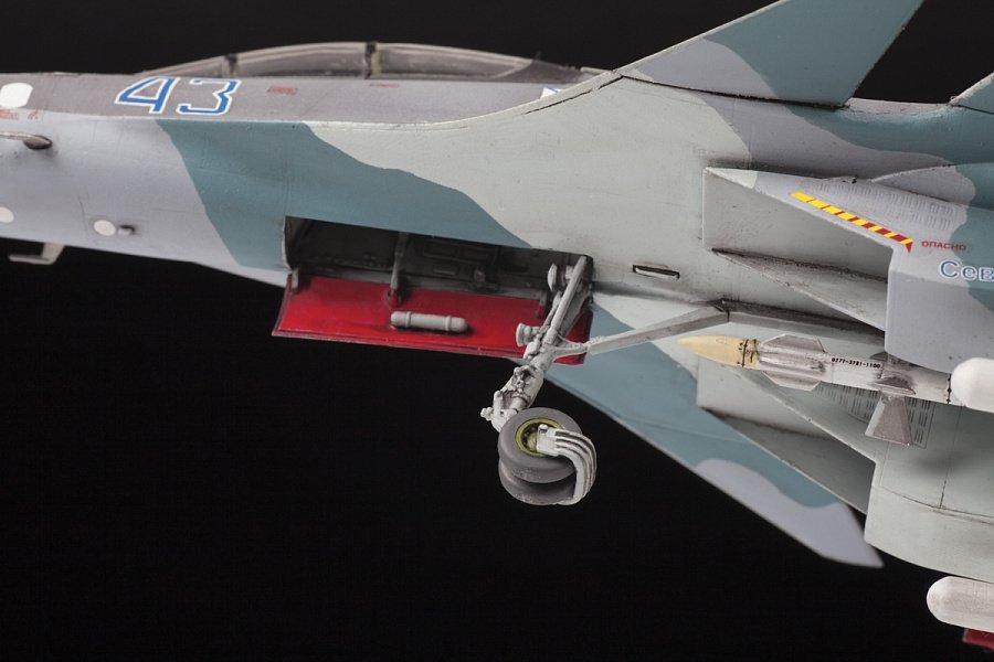 Zvezda 7314 Chasseur de supériorité aérienne russe SU-30SM « FLANKER C » 1/72 – image 4