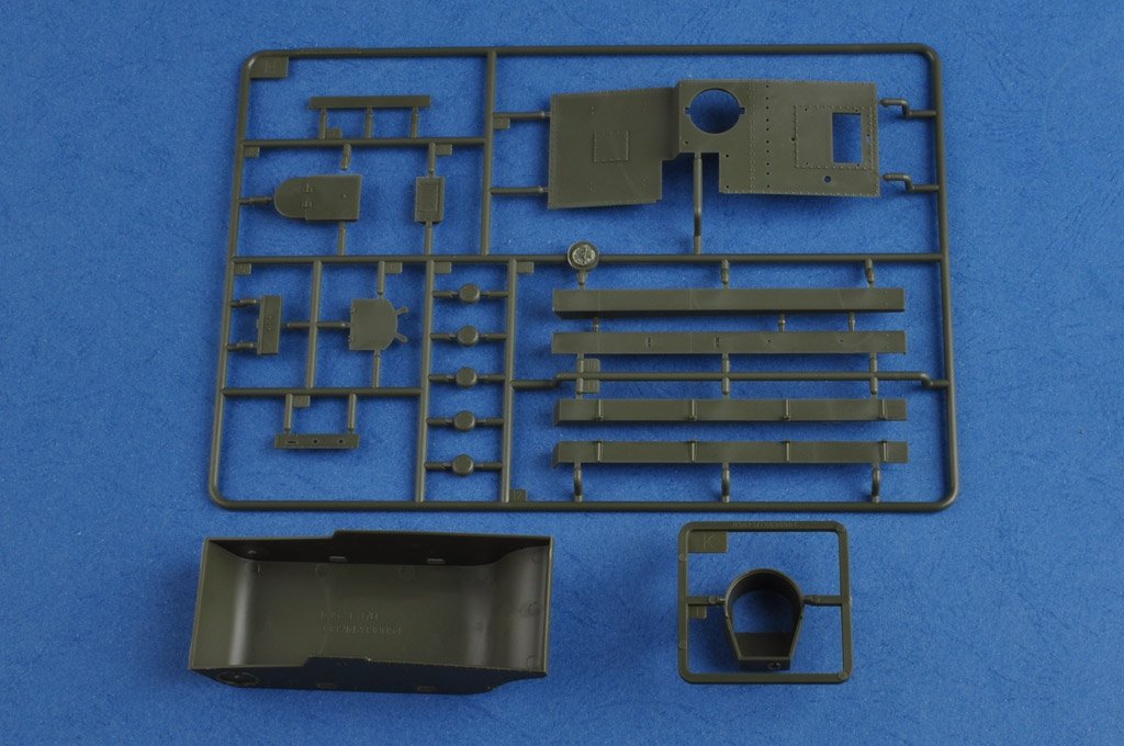 Hobby Boss 83821 Soviet T-37A Light Tank (Izhorsky) 1/35 – immagine 7