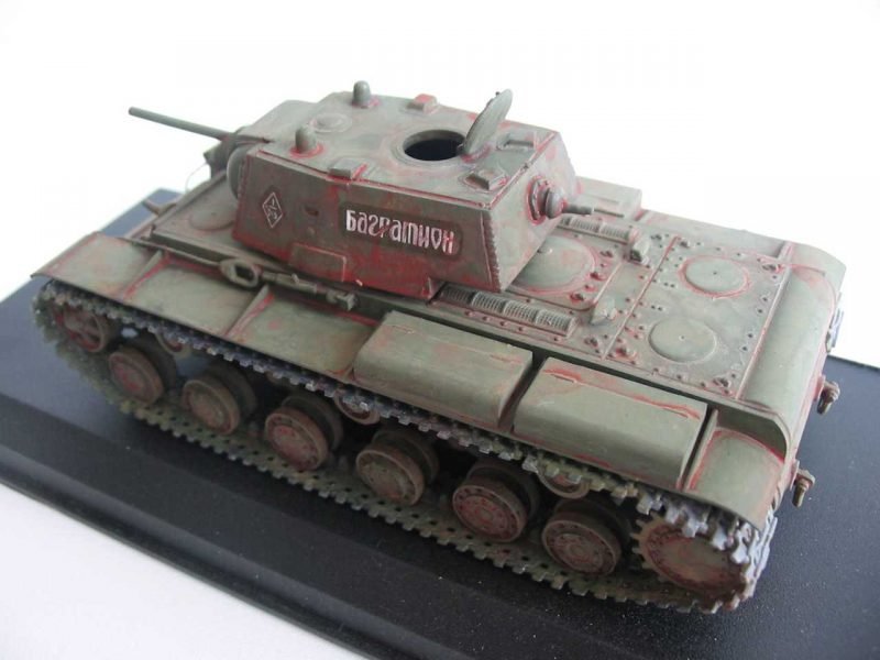 PST 72014 KV-1B Heavy tank 1/72 – imagen 5