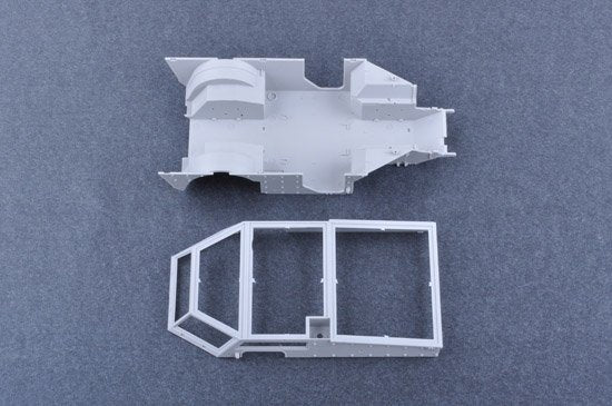 Trumpeter 05533 German Fennek LGS Dutch Version 1/35 – image 9