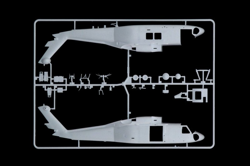 Italeri 2741 HH-60J Garde côtière américaine (1/48) – image 4