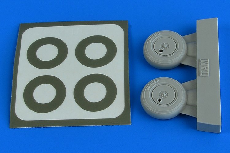 Aires 4781 Spitfire Mk.I wheels (with covers) &amp;amp; paint masks 1/48 TAMIYA