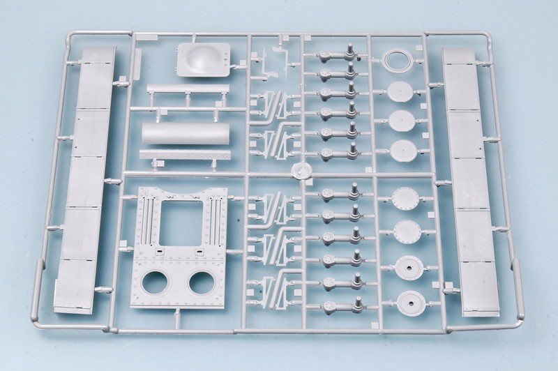 Trumpeter 00367 German Pz.Kpfm KV-2 754(r) Tank 1/35 – immagine 8