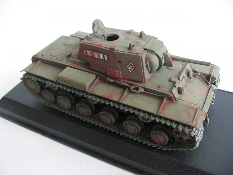 PST 72014 KV-1B Heavy tank 1/72 – imagen 2
