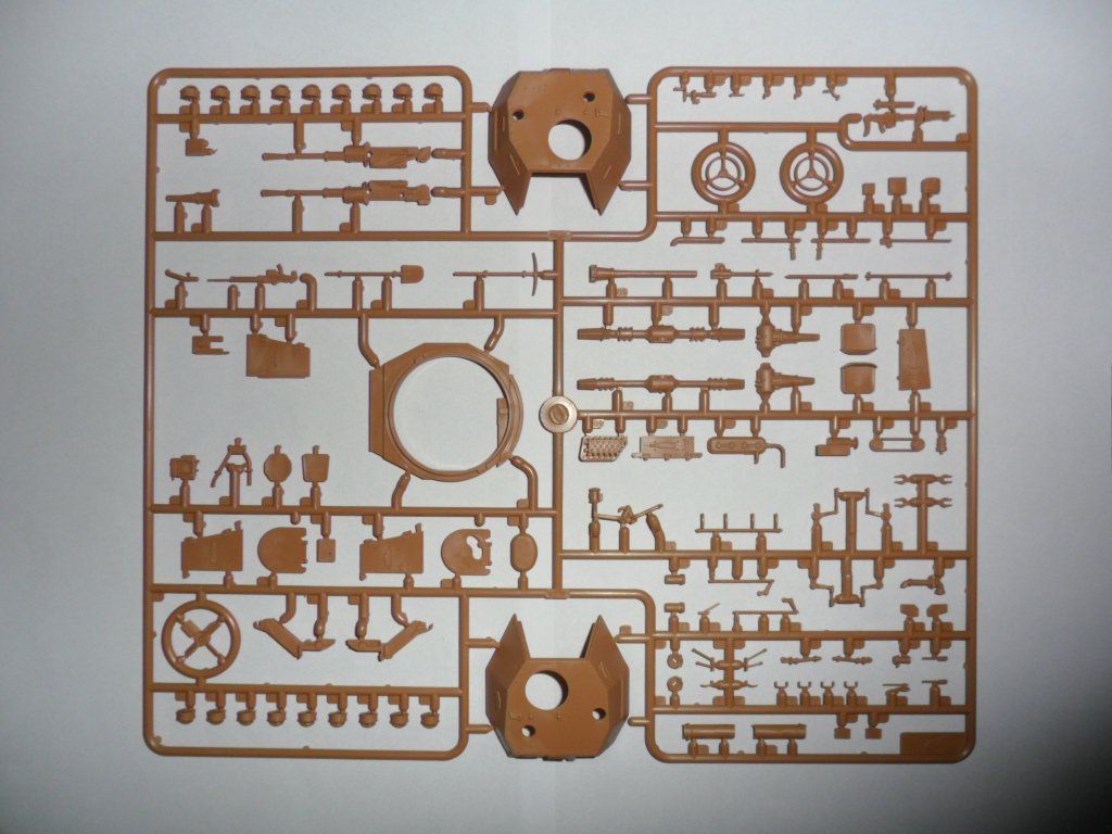 ICM 35376 Panzerspahwagen P 204 (f) Railway, WWII German Armoured Vehicle 1/35 – immagine 8