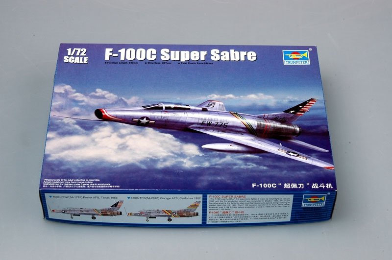 Trumpeter 01648 F-100C Super Sabre 1/72 – immagine 2
