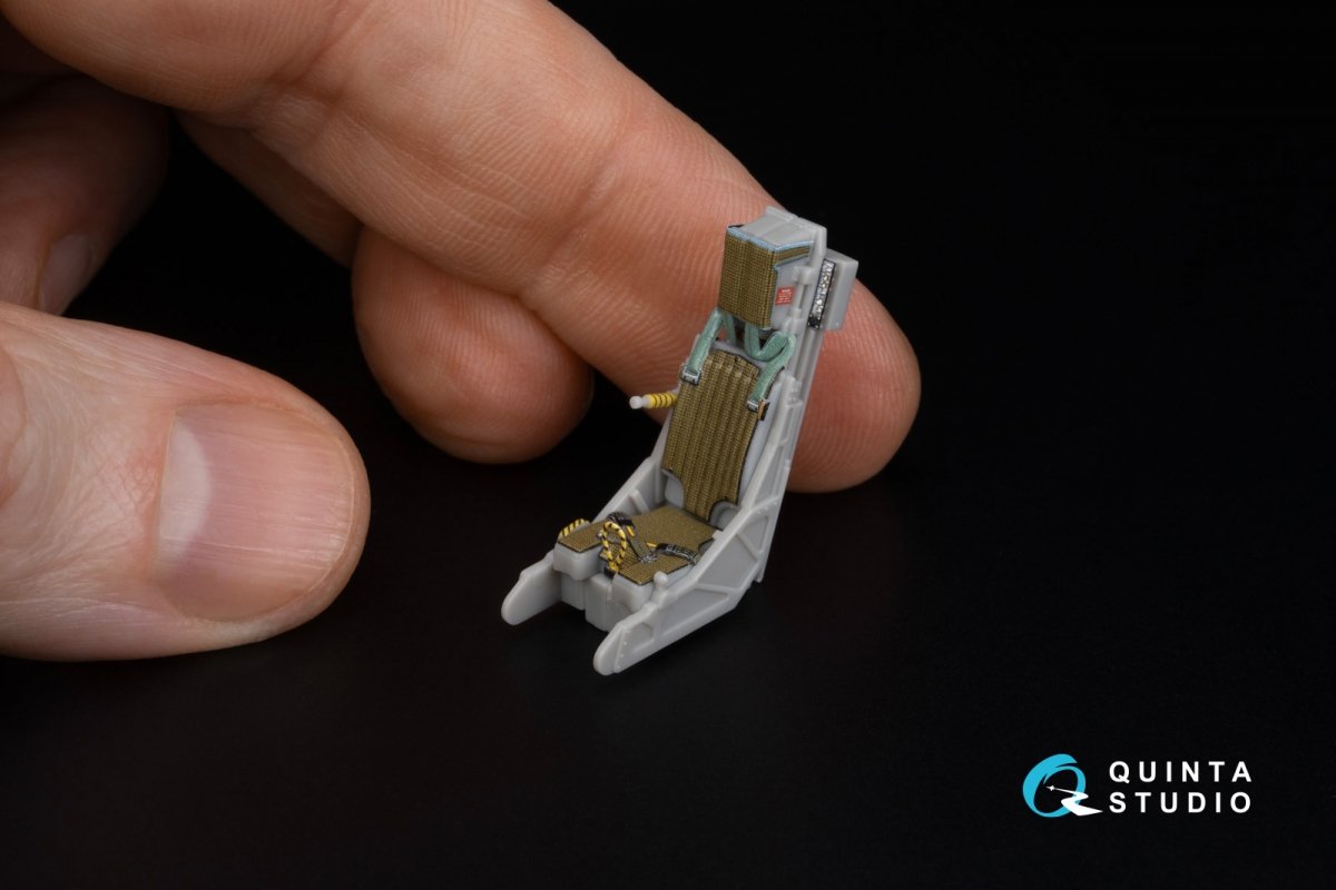 Quinta Studio QD48305 AV-8B Early 3D-Printed &amp;amp; coloured Interior on decal paper (Hasegawa) 1/48 – immagine 15