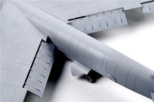 Modelcollect UA72200 B-52H U.S. Stratofortress strategic Bomber 1/72 – immagine 19